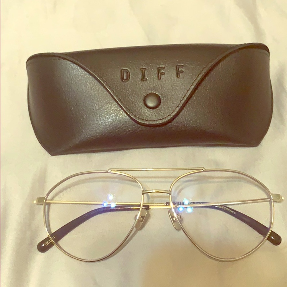 NWOT DIFF Eyewear blue light glasses